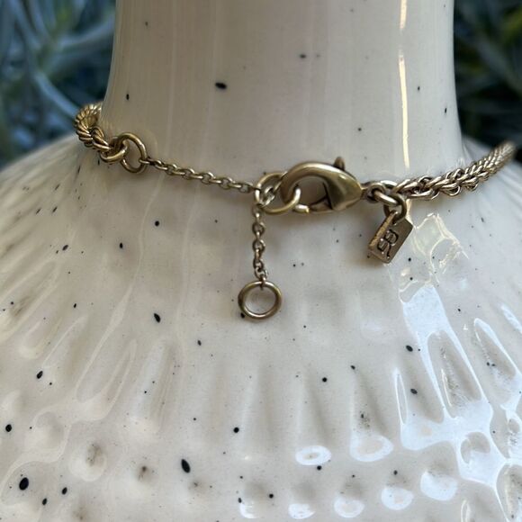 BANANA REBUBLIC CRSYTAL NECKLACE ! - Picture 5 of 7